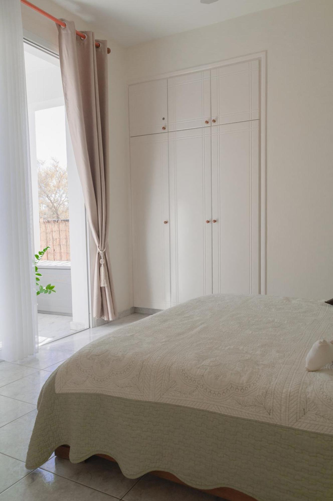 Cozy 1 Bedroom Apartment In Walking Distance To The Municipal Beach Paphos Eksteriør billede